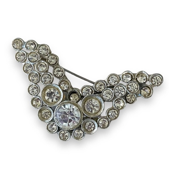 Vintage Jewelry - Vintage Silver Tone V Shaped Rhinestone Cluster Brooch Pin Large Statement